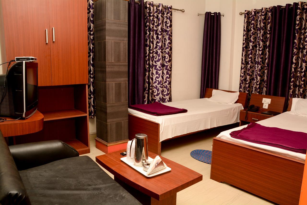 Hotel Galaxy International Koch Bihar Bagian luar foto